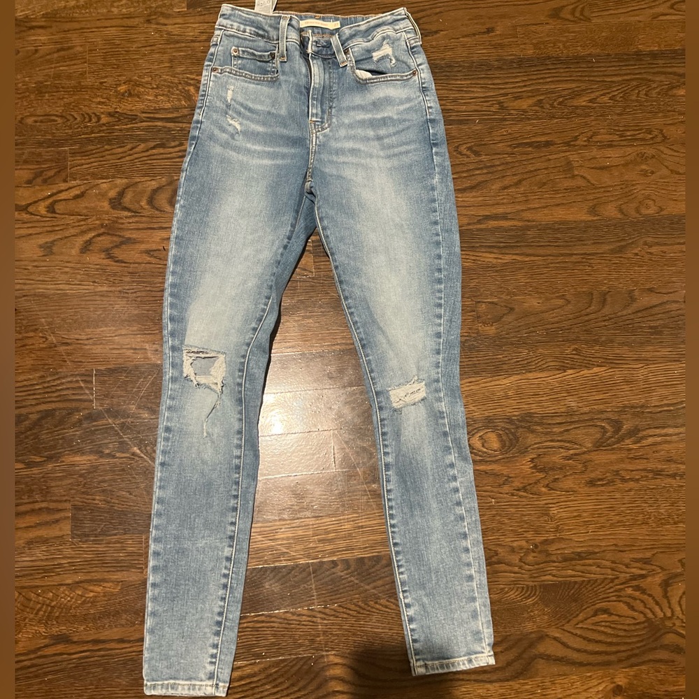 Levi’s high rise skinny jeans